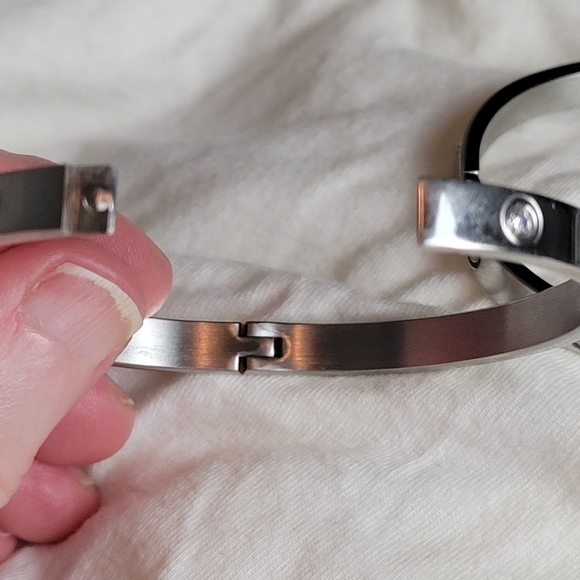 Bangle Silver Crystal Stack Hinge Bracelets Set of 2 - Picture 3 of 4